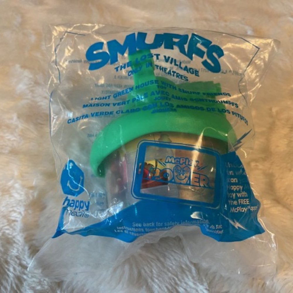 2/$30 Smurfs The Lost Village Lite Green house with Smurf Friends NIP